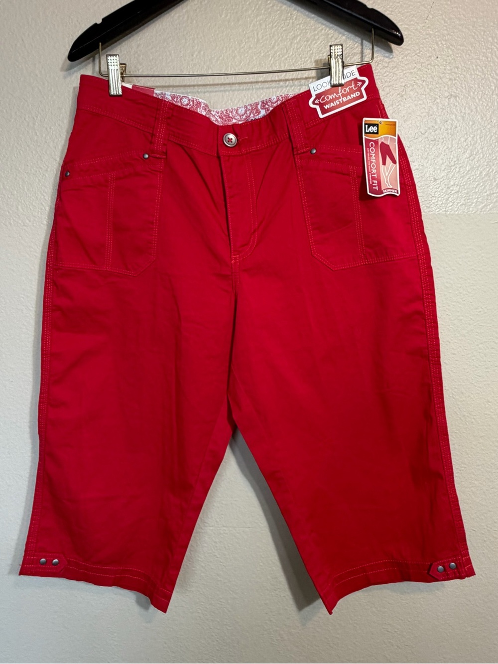Lee Red Comfort Waistband Skimmer capris 12 new